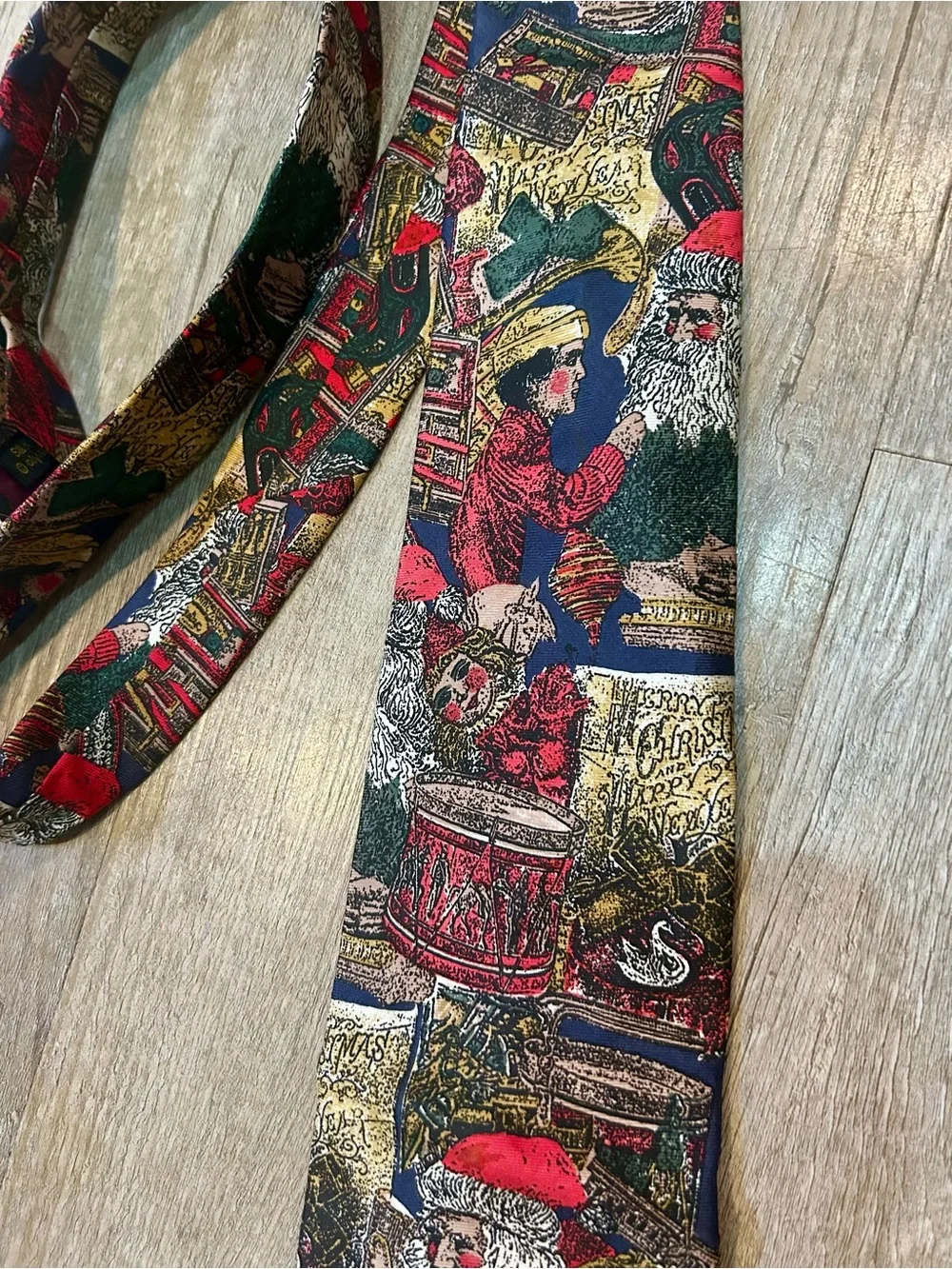 VTG Alynn Neckwear Christmas Tie Santa’s Workshop Men's Elf Toys Nostalgic